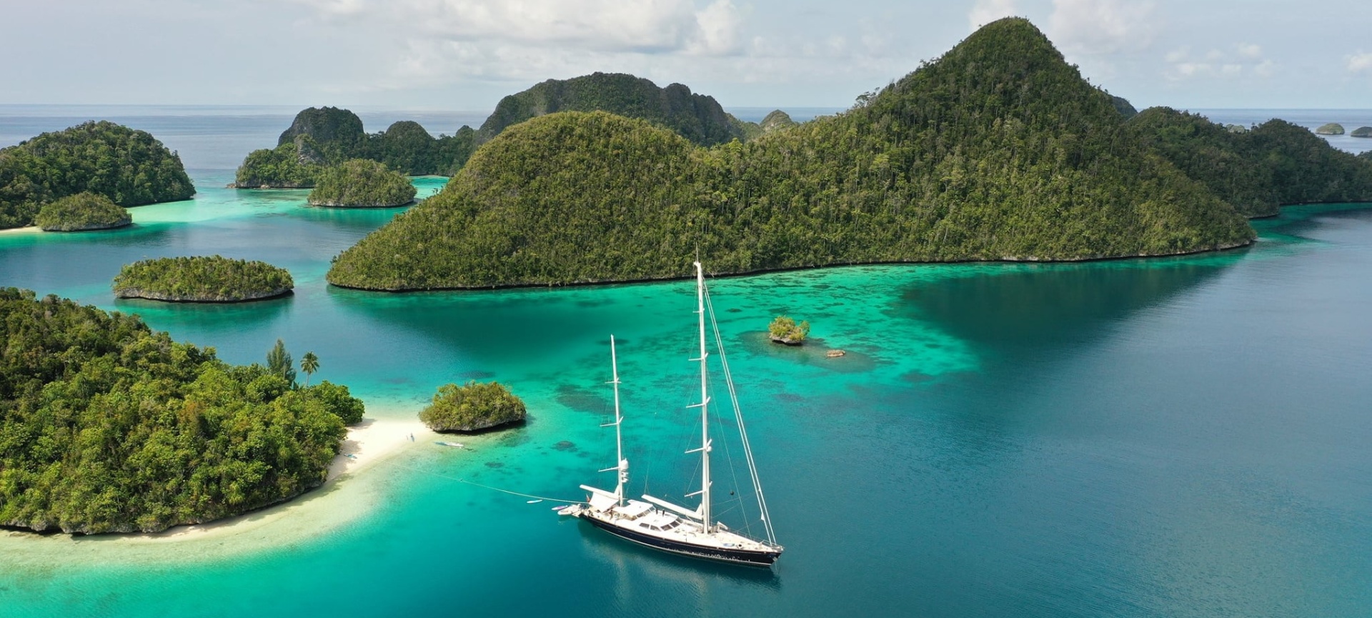 OFF THE BEATEN TRACK – INDONESIA