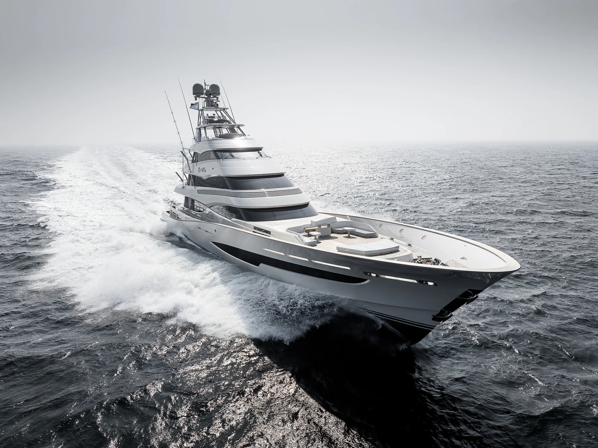 This is what 30+ knots looks like on Royal Huisman’s Special One