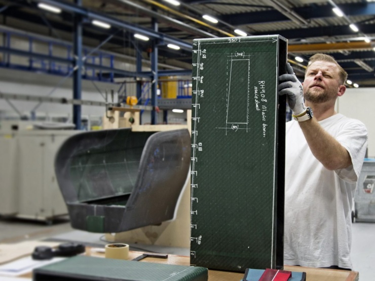 RH408 aquariusII 13sq by Justin Ratcliffe