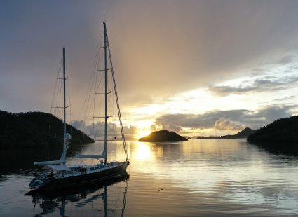 Image TAKING ON THE WORLD: ANTARES