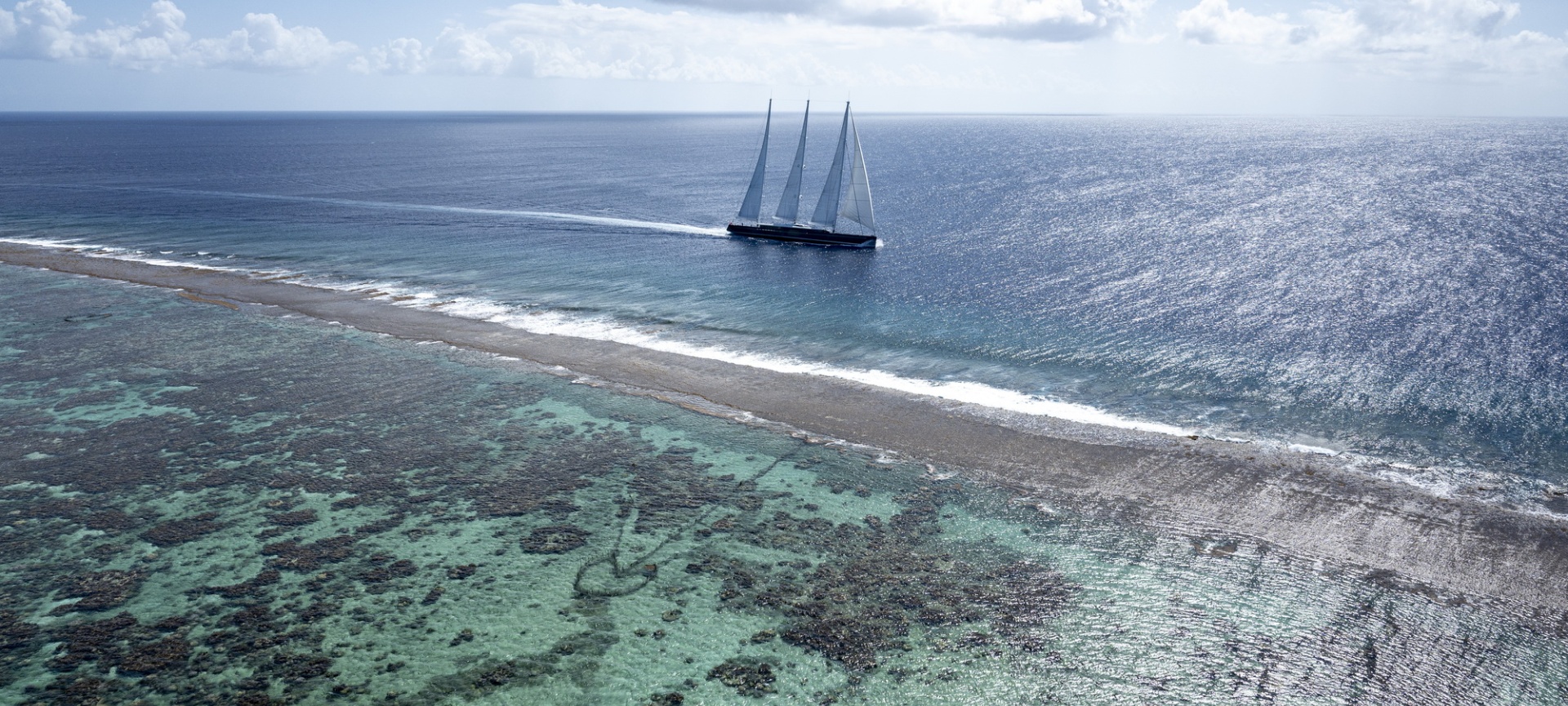 TRIDENT 810: a true world cruiser is ready to build